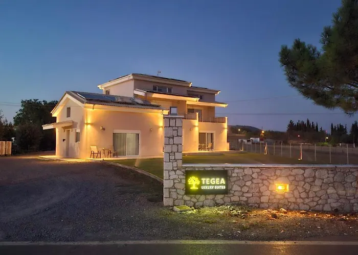 Tegea Luxury Suites Athena